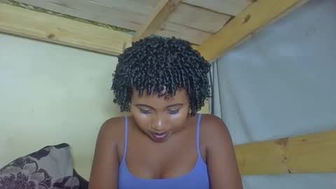 Kenchy online show from November 3, 2025, 5:03 pm