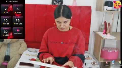 Mariana online show from February 18, 2025, 4:48 am