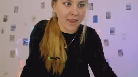 Snapshot of kendal_blow chatting on February 9, 2026, 8:46 pm Sweet Kendal online show from February 9, 2026, 8:46 pm