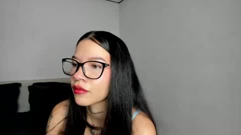 Kendal online show from April 22, 2026, 2:51 pm