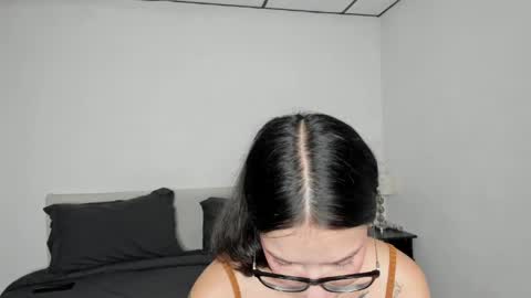 Kendal online show from April 30, 2026, 2:12 pm