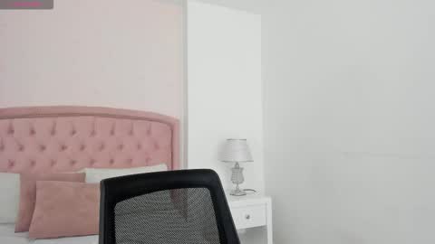 Snapshot of kendall__fox chatting on November 3, 2025, 7:09 am Kendall online show from November 3, 2025, 7:09 am