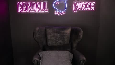 Snapshot of kendall_coxxx chatting on December 9, 2024, 3:40 am online show from December 9, 2024, 3:40 am