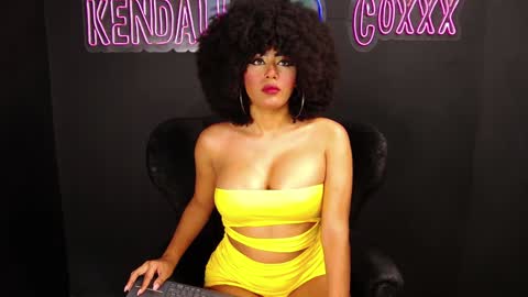 Snapshot of kendall_coxxx chatting on February 4, 2025, 2:49 am online show from February 4, 2025, 2:49 am