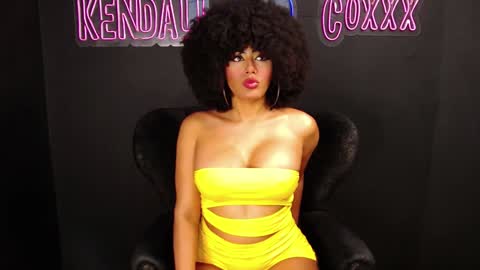 Snapshot of kendall_coxxx chatting on February 4, 2025, 5:53 am online show from February 4, 2025, 5:53 am