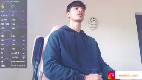 kendall ross online show from October 25, 2025, 3:29 pm