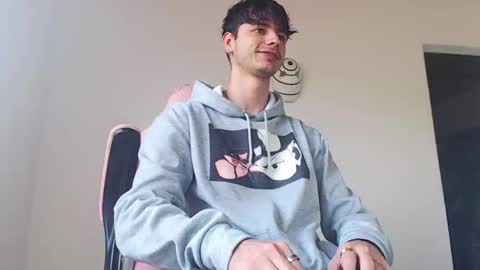 kendall ross online show from November 4, 2025, 3:33 pm