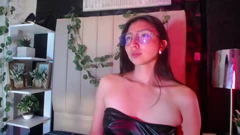 kendall_saenz online show from October 15, 2025, 8:31 pm