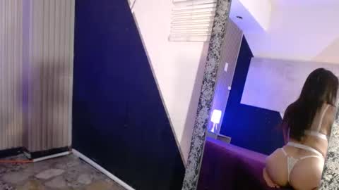 kendall_saenz online show from October 27, 2025, 9:08 pm