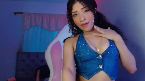 Snapshot of kendallrush2 chatting on January 1, 2025, 7:53 pm Kendall Rush online show from January 1, 2025, 7:53 pm