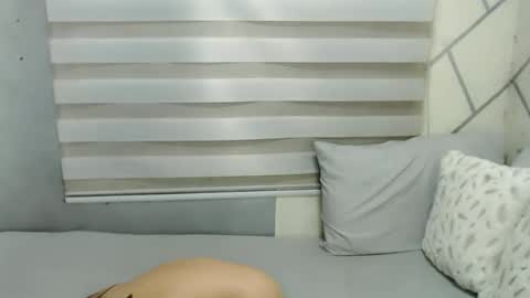 Snapshot of kendallxxx16 chatting on October 6, 2025, 10:45 am Kent online show from October 6, 2025, 10:45 am