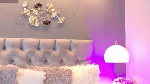 Kendal online show from January 17, 2026, 3:00 am