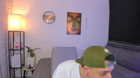 kendel_dimitri online show from May 23, 2026, 8:18 am