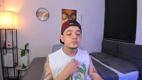 kendel_dimitri online show from July 7, 2026, 7:23 am