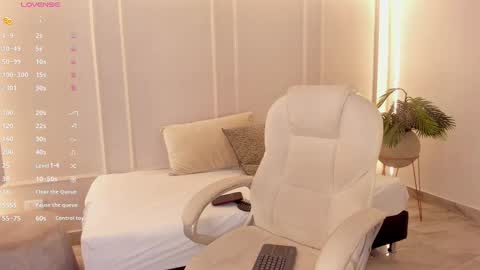 Snapshot of kendra_bennz_ chatting on February 27, 2025, 8:31 pm kendra Benz online show from February 27, 2025, 8:31 pm
