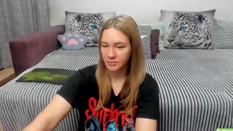 Snapshot of kendra_xx_ chatting on November 13, 2025, 11:47 pm Kendra online show from November 13, 2025, 11:47 pm