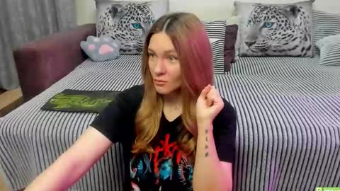 Kendra online show from March 26, 2026, 11:32 pm