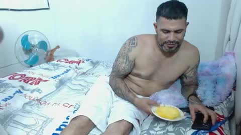 Kendra And Miller online show from April 11, 2026, 10:03 pm