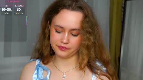 Kira online show from October 14, 2025, 6:31 pm