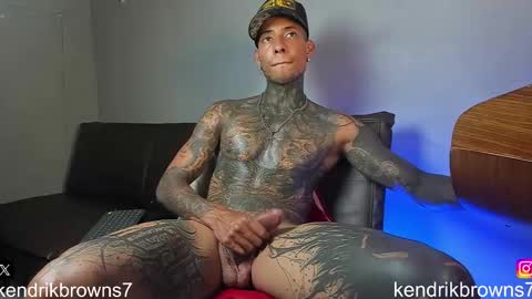 Snapshot of kendrik_brown chatting on December 13, 2024, 10:23 pm kendrick brown online show from December 13, 2024, 10:23 pm