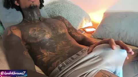 Snapshot of kendrik_brown chatting on February 5, 2026, 10:47 pm kendrick brown online show from February 5, 2026, 10:47 pm