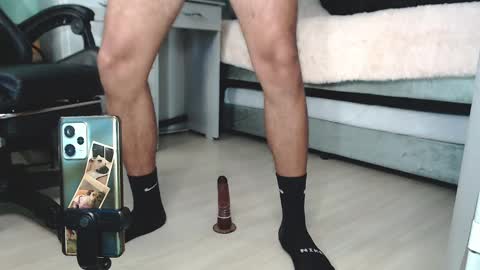 Chriss Morales online show from February 10, 2025, 2:30 am