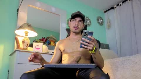 Chriss Morales online show from January 8, 2026, 1:41 am