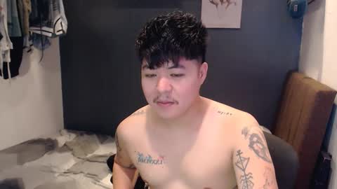 Snapshot of kenhotline911 chatting on December 4, 2025, 11:24 pm ken online show from December 4, 2025, 11:24 pm