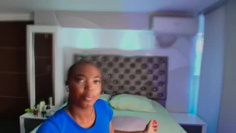 keniagoldenx online show from June 2, 2026, 3:36 pm