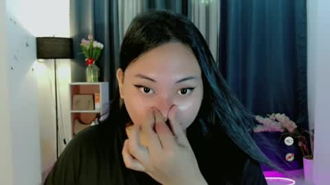 kennaxx69 online show from May 15, 2026, 10:50 pm