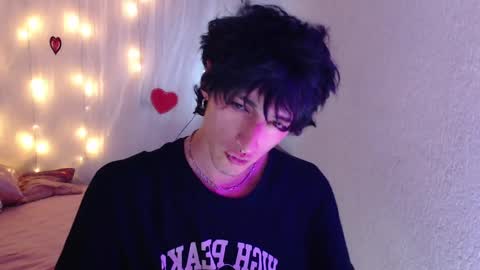 Snapshot of kenny__hot chatting on February 21, 2025, 10:04 pm kenny online show from February 21, 2025, 10:04 pm