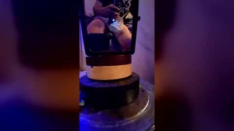kennyfuckulikeme online show from August 7, 2026, 7:21 am
