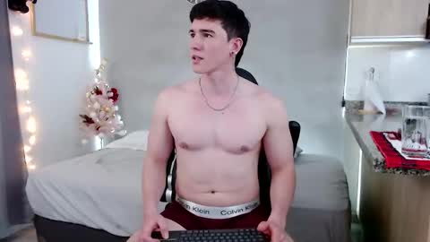 Santiago online show from December 15, 2025, 4:50 am