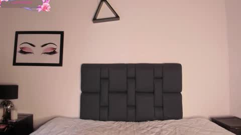 KENTHA  online show from January 19, 2026, 10:30 am