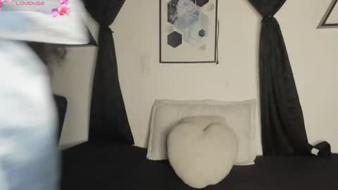 KENTHA  online show from February 24, 2026, 10:35 am