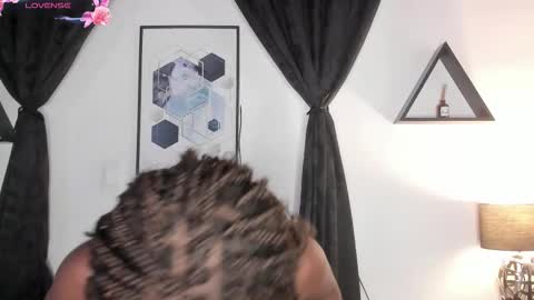 KENTHA  online show from March 13, 2026, 10:44 am