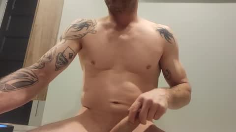 Snapshot of kenw34 chatting on December 11, 2024, 9:45 pm kenw34 online show from December 11, 2024, 9:45 pm