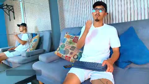 Snapshot of keny_romero chatting on July 11, 2026, 7:16 pm Keny Romero online show from July 11, 2026, 7:16 pm