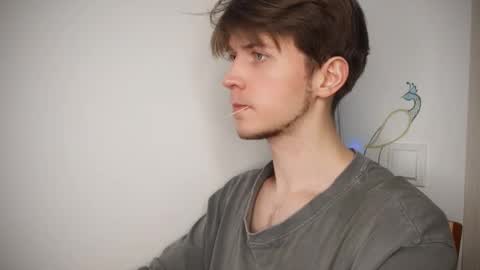 Kero online show from December 5, 2025, 7:32 pm