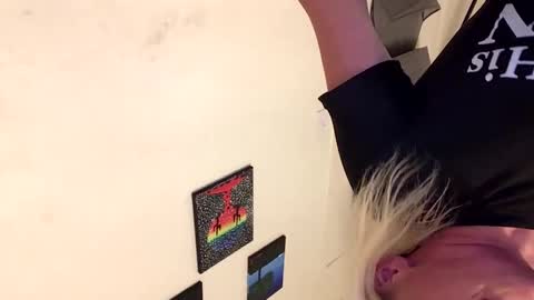 Snapshot of keroseneangel chatting on October 7, 2025, 10:34 am KeroseneAngel online show from October 7, 2025, 10:34 am