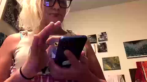 Snapshot of keroseneangel chatting on October 15, 2025, 5:35 pm KeroseneAngel online show from October 15, 2025, 5:35 pm