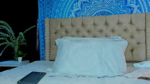 Kery Hillson online show from December 6, 2024, 12:05 pm