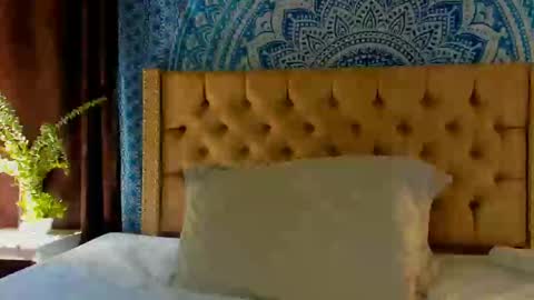 Kery Hillson online show from December 7, 2024, 4:36 pm