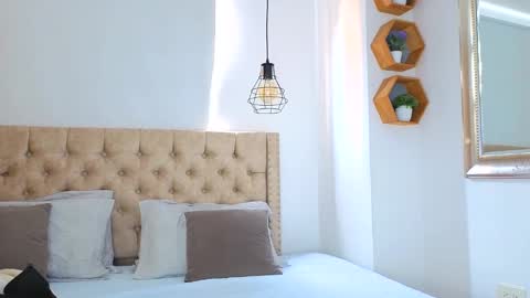 Kery Hillson online show from November 16, 2025, 2:11 pm