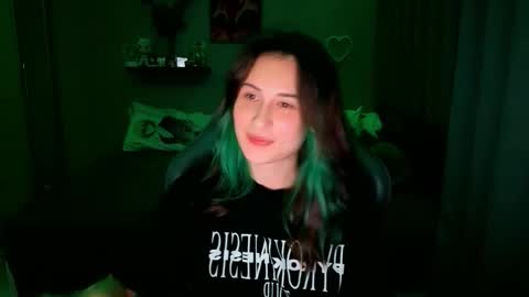 Snapshot of keti_moon chatting on November 12, 2025, 5:35 pm Keti 3 online show from November 12, 2025, 5:35 pm