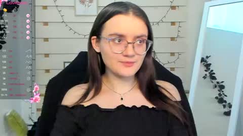 Ketrin online show from November 17, 2025, 7:41 pm