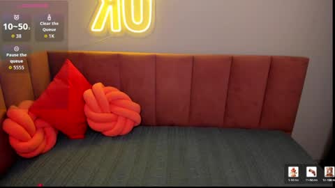 KatrinaKetrin online show from April 6, 2026, 4:57 am