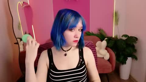 kettiejones online show from February 19, 2026, 7:37 am