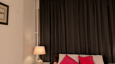 Snapshot of kettybelly chatting on February 13, 2025, 6:09 am kettyIm a simple girl who likes gifts Lovense is activeThere are legends that in this room all your wish can come true online show from February 13, 2025, 6:09 am