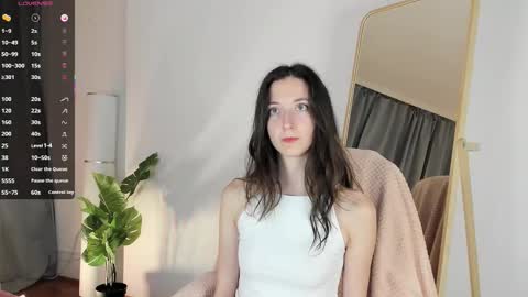 Snapshot of kettybelly chatting on October 8, 2025, 6:33 am kettyIm a simple girl who likes gifts Lovense is activeThere are legends that in this room all your wish can come true online show from October 8, 2025, 6:33 am